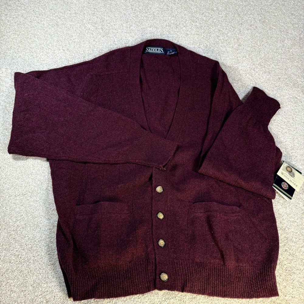 NWT Vintage Saddles V-Neck Mens Cardigan Sweater Size XL Woolmark 100% Lambswool